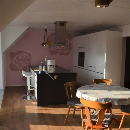 Schnopp Apartment *